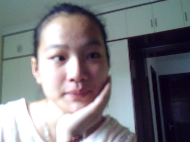 李艳绒