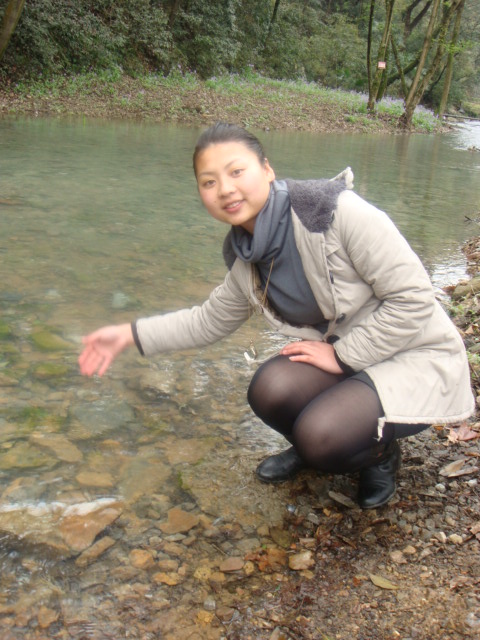 虞洁琼